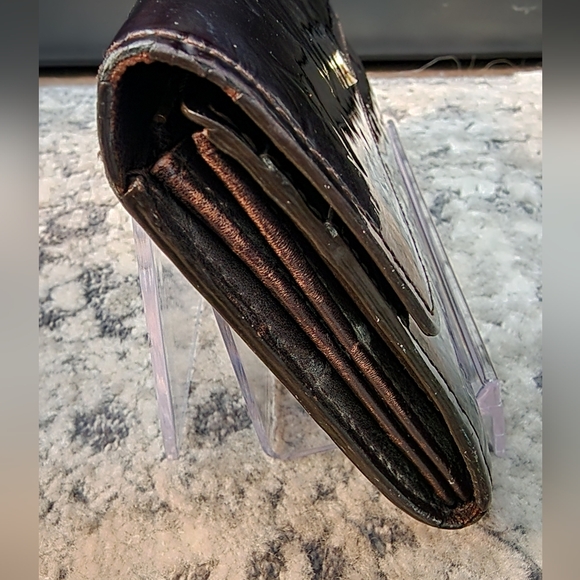 Louis Vuitton Amarente Long Sarah Wallet - Picture 8 of 12